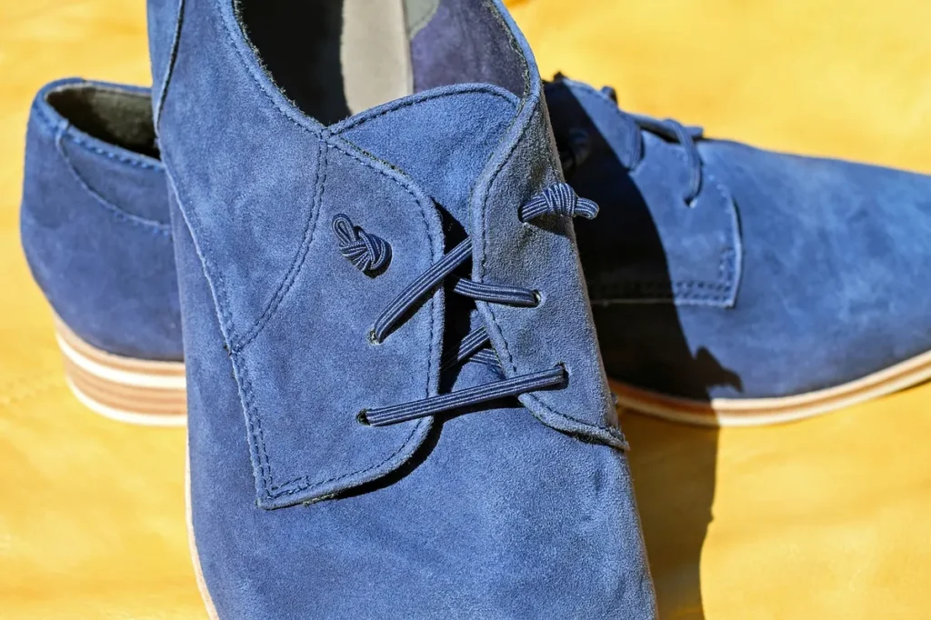 Chaussures en daim : comment les nettoyer ? - suede shoes cleaning