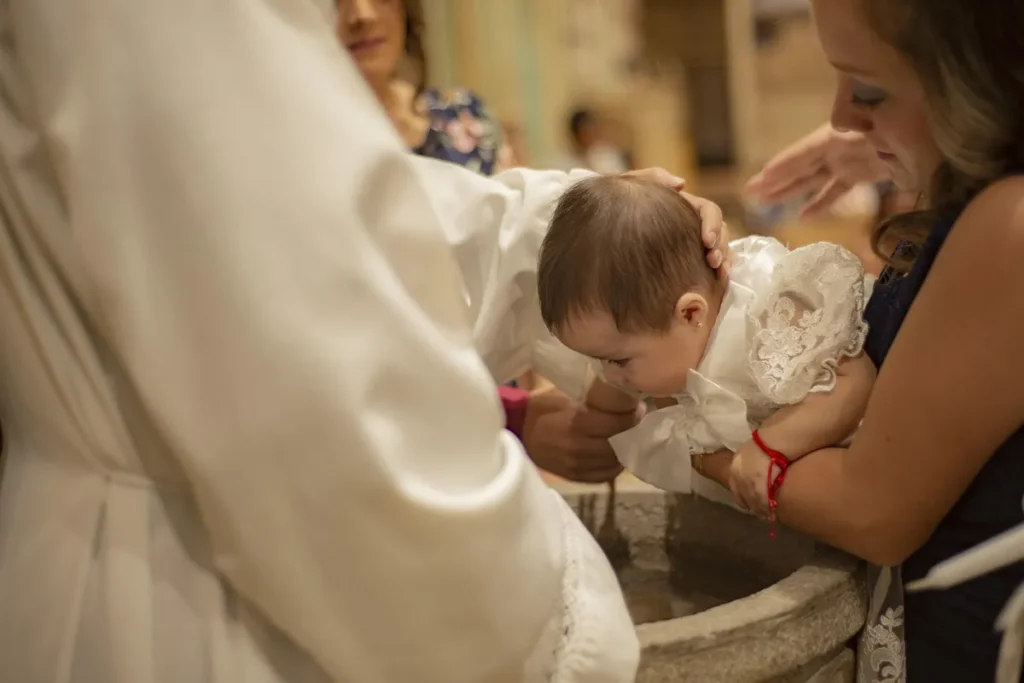 Tenue pour bapteme: Le guide anti-faux pas, chic & stylé! - Christening guest outfit chic