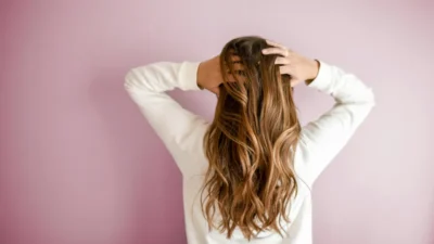 Vinaigre de cidre cheveux: 7 usages et 3 erreurs à éviter - hair care