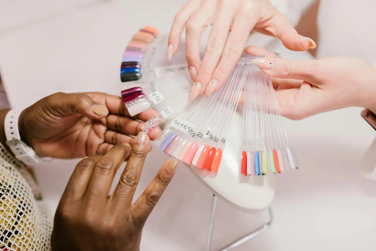 Comment coller des faux ongles sans colle ? - Press-on nails artificial nails nail application gel nails