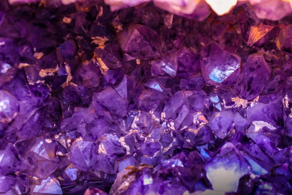 Améthyste danger : Vrai ou Faux ? Risques & Précautions - Amethyst