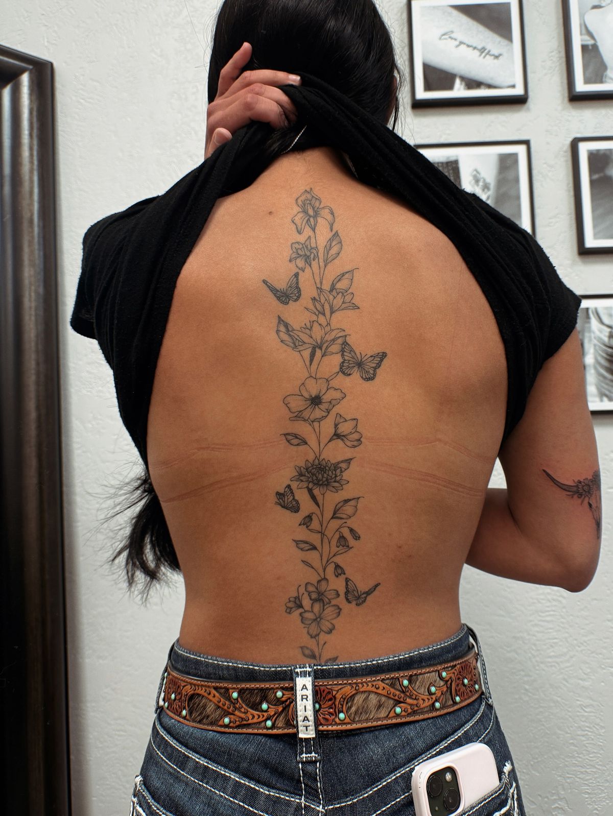 Tatouage dos femme 16