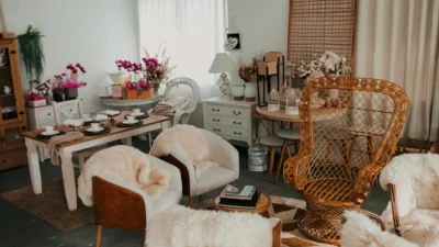 A living room filled with lots of furniture and decor