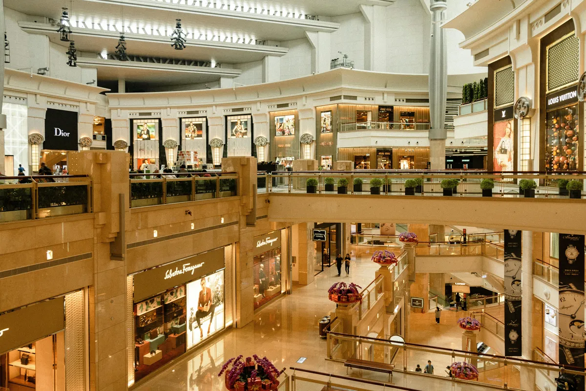 shortlist luxury brands community status - photo par Wendy Wei